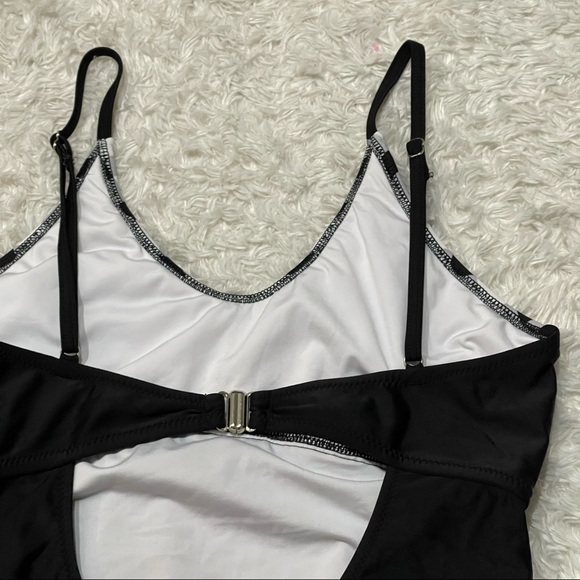 CUPSHE Black and White Gingham Ruffled One-Piece Swimsuit - Picture 8 of 10